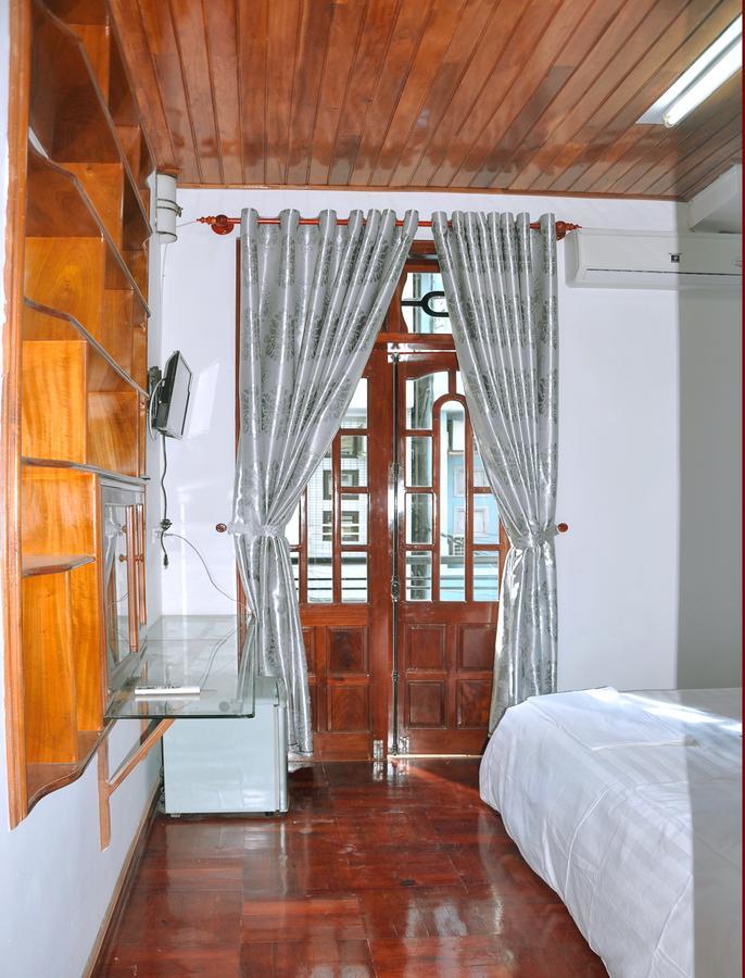 Ngoc Tung Mini Hotel Hue Exterior photo